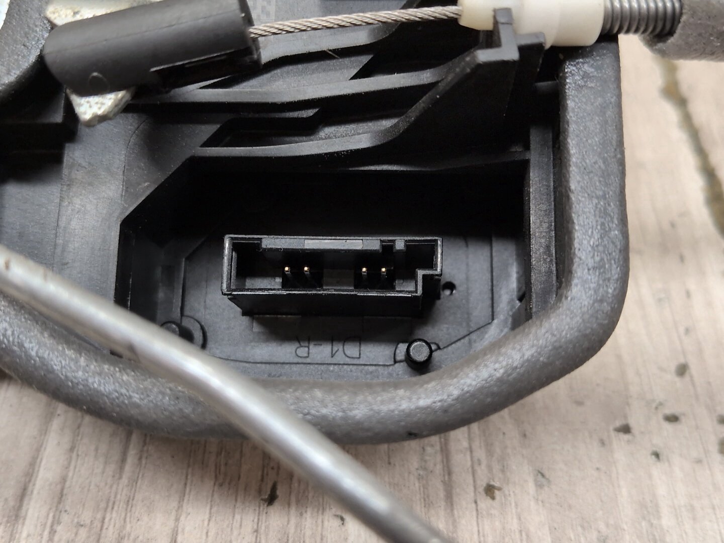 2011 - 2017 BMW X3 F25 Rear Right Passenger Door Latch Lock Actuator 7318414 N20B20O0