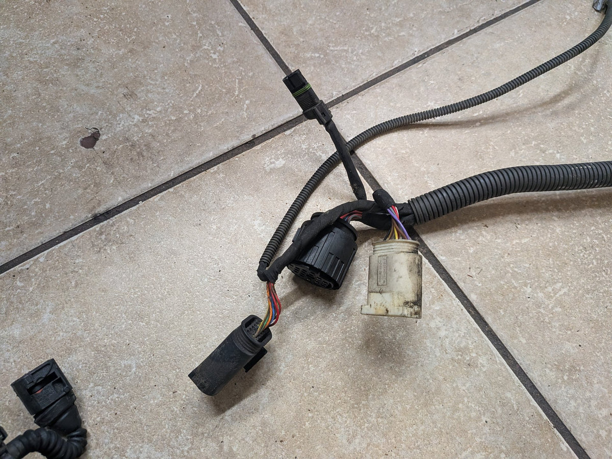 2004-2010 BMW E64 M6 S85B50A Engine Motor Ignition Injector Wiring Wire Harness 7838569