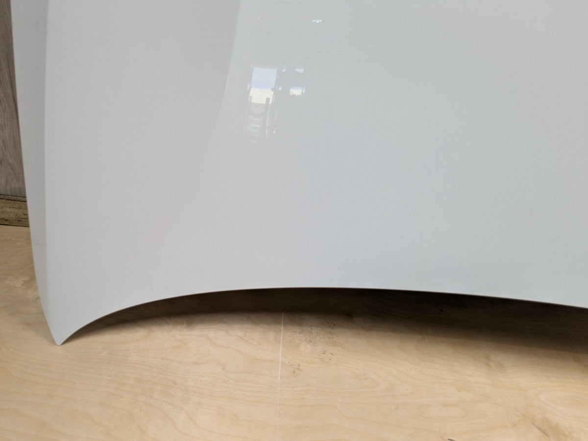 *NOTE* 2019-2026 BMW 330i G20 Hood Bonnet Shell Panel White 300