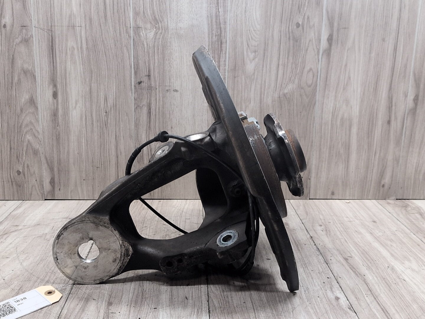 2014 - 2018 BMW X5 F85 Rear Right Passenger Control Arm Knuckle Knee Assembly 6877218 S63B44T2
