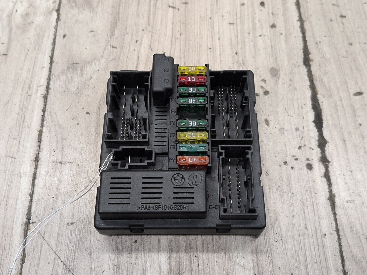 2004-2010 BMW X3 E83 BCM Body Control Module 7560626