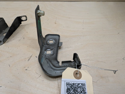 12-20 OEM BMW F30 F32 F33 F36 Front Left Driver Fender Wing Holder Bracket SET