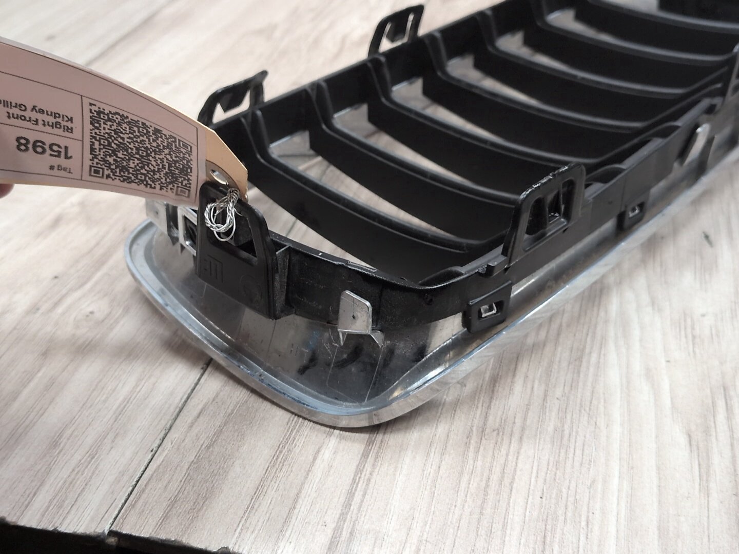 2014 - 2015 BMW 440i F36 Front Right Passenger Upper Bumper Cover Kidney Grille 7294817 B58B30M0