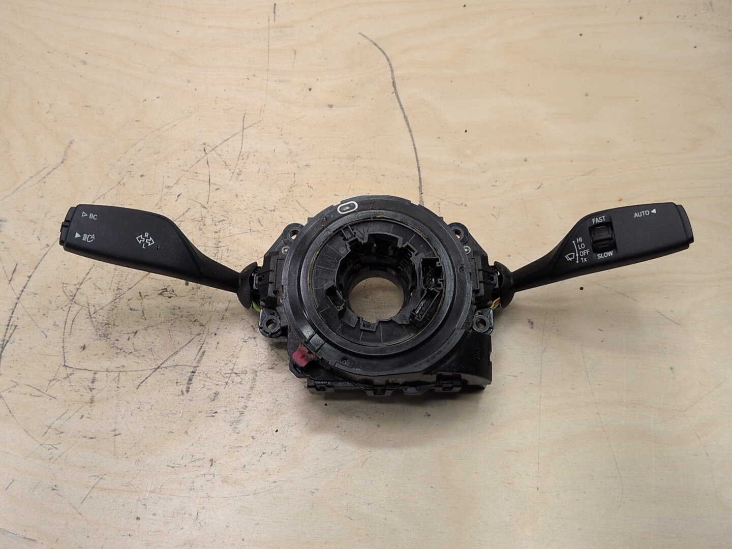 2016-2022 BMW 750i G12 Steering Wheel Sensor Clockspring 6806357