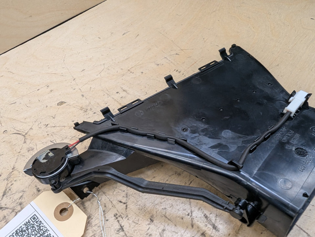 16-19 OEM BMW G12 740 750 Dash Dashboard Right Passenger Side Air Vent
