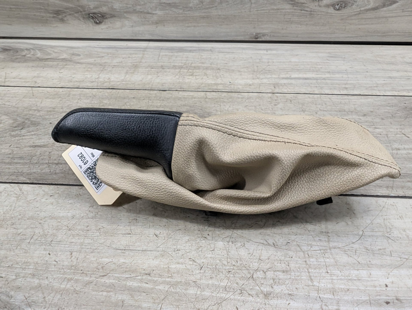 2007-2013 BMW 328i E93 Emergency Handle Brake Cover w/ Boot 6951561