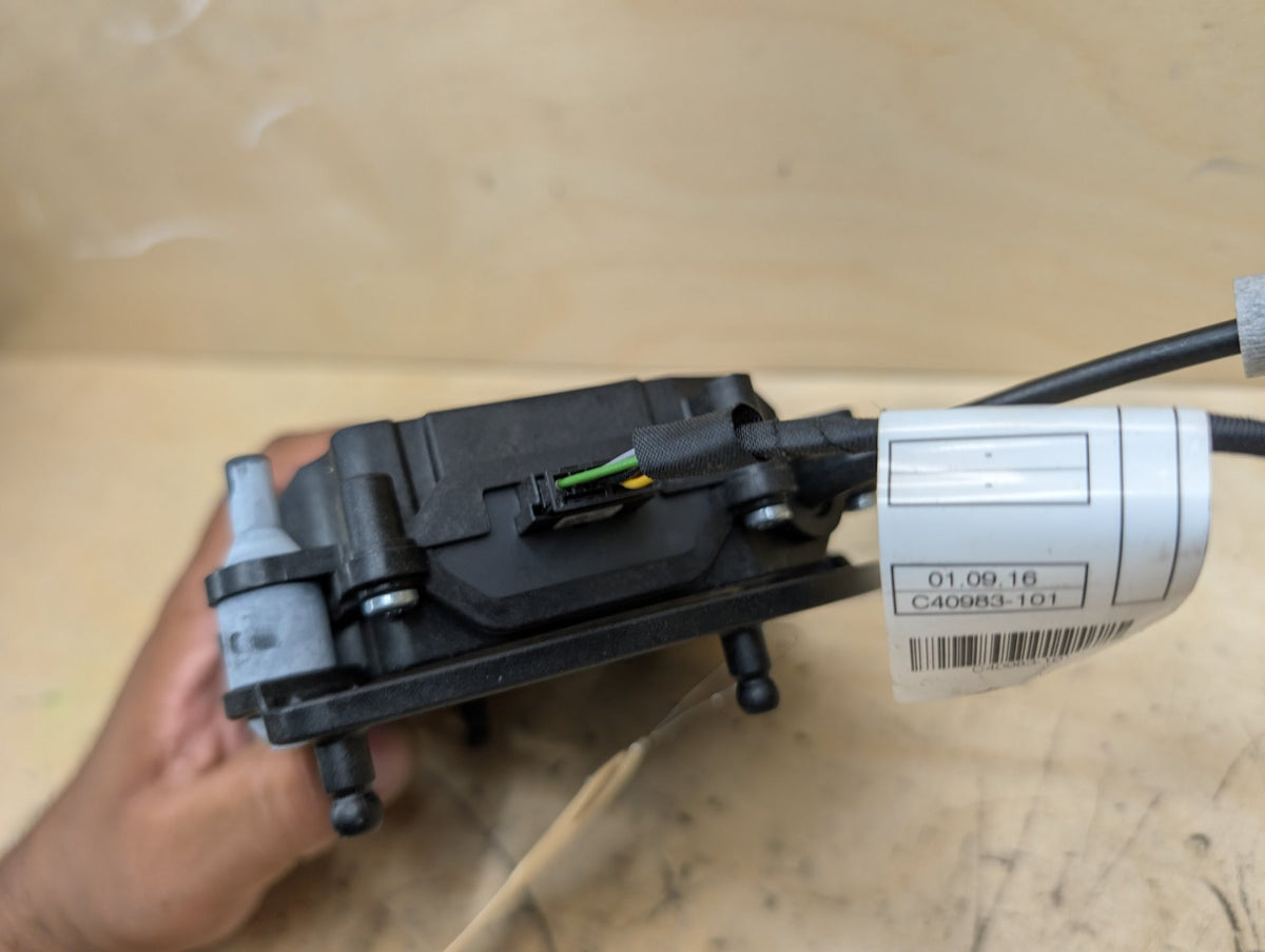 2016-2019 BMW 740i G12 Liftgate Lock Latch Actuators SET 7357097 OEM