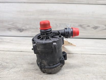 BMW G30 530i B46B20O0 Engine Motor Cooling Auxiliary Water Pump 2441779