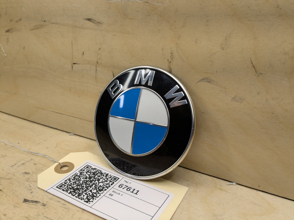 2016-2019 BMW 750i G12 Emblem Badge Symbol Logo 8132375 OEM