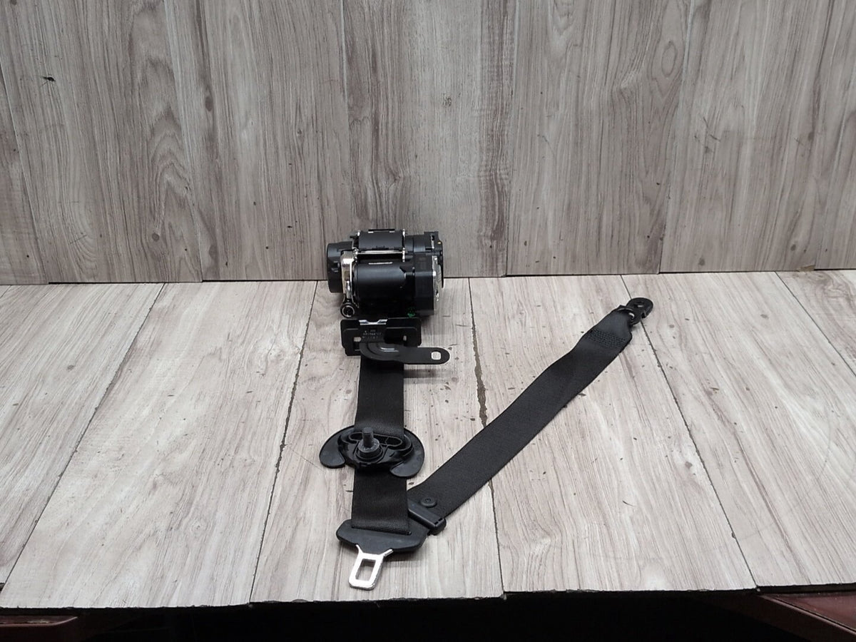 2019-2026 BMW M340i G20 Front Right Passenger Seatbelt Seat Belt Retractor 7496308 OEM