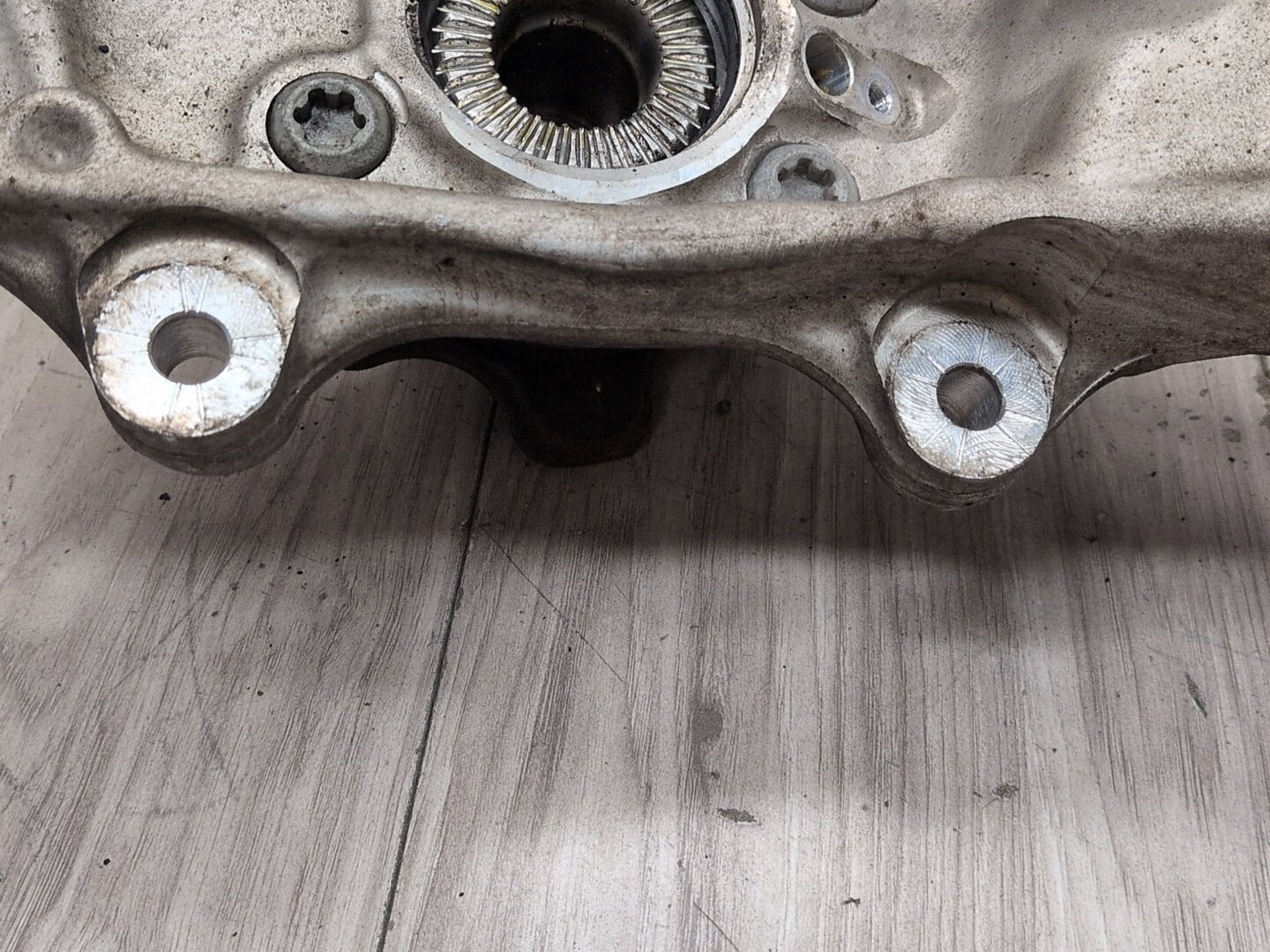 OEM BMW F95 G05 G06 G07 G09 X5 Front Right Passenger Hub Spindle Knuckle Bearing