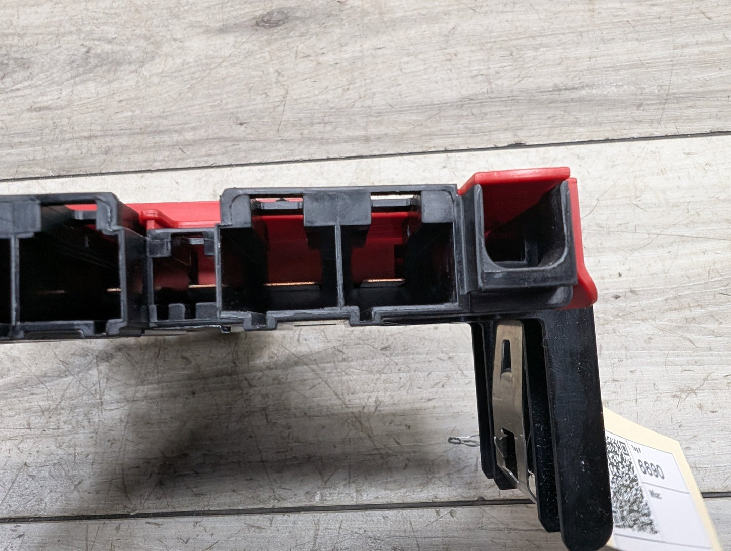 OEM BMW F02 F06 F10 F12 F13 G30 M5 M6 Battery Rear Power Distribution Fuse Box