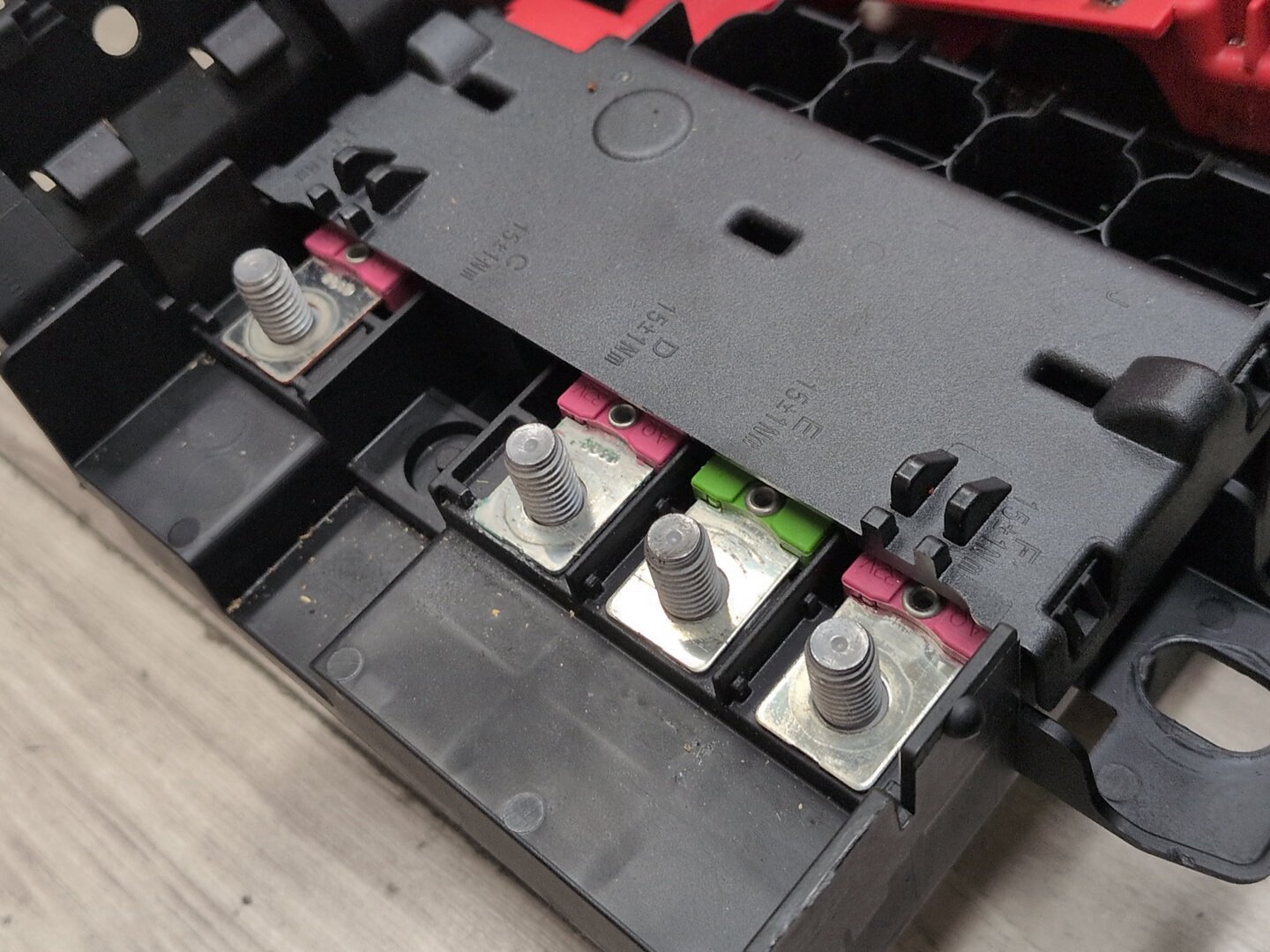 OEM BMW F90 G11* G12* G30 M5 Rear Positive Battery Terminal Junction Fuse Box