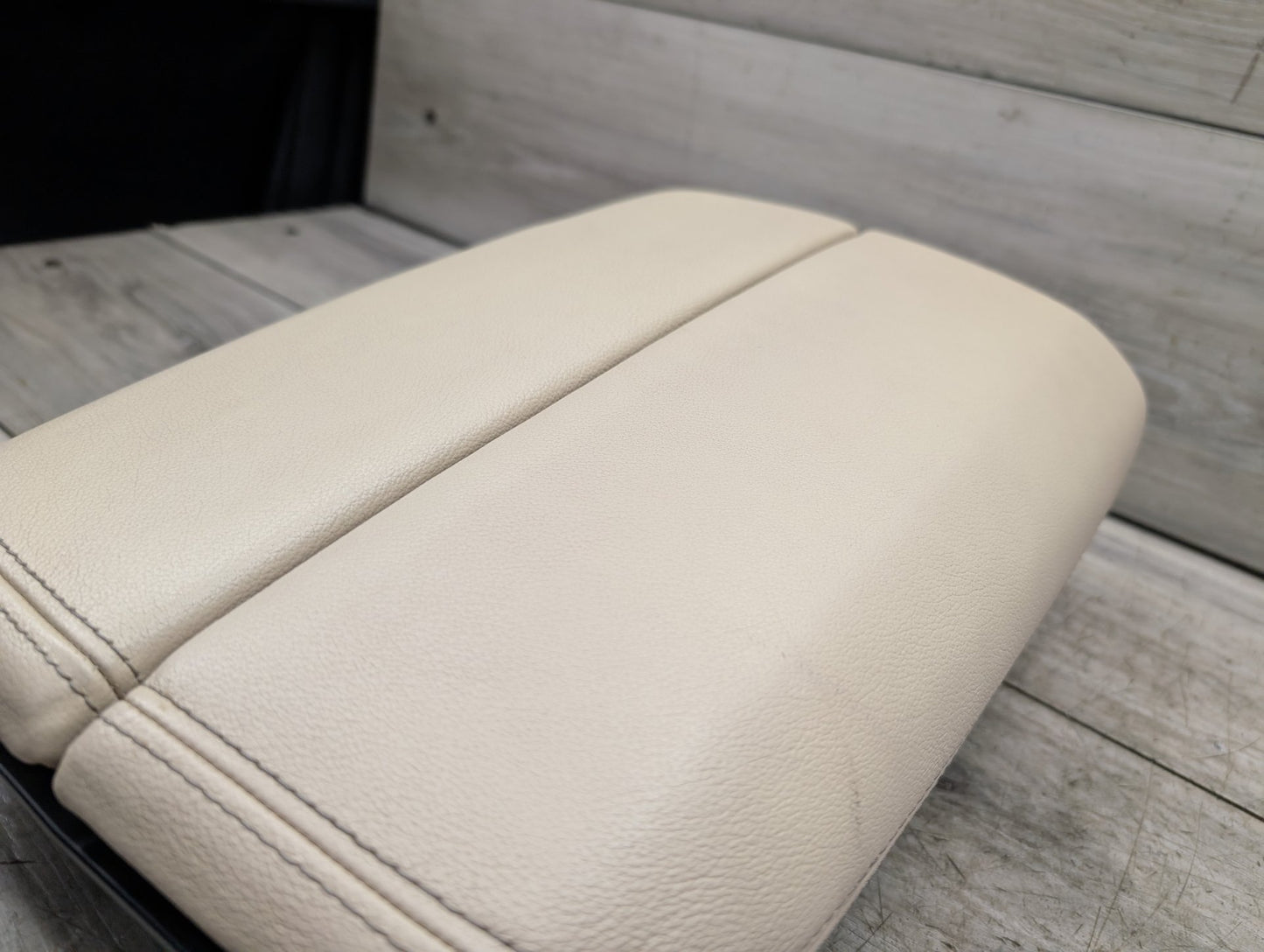 2019-2026 BMW X5 G05 Center Console Armrest Arm Rest Beige 9399778