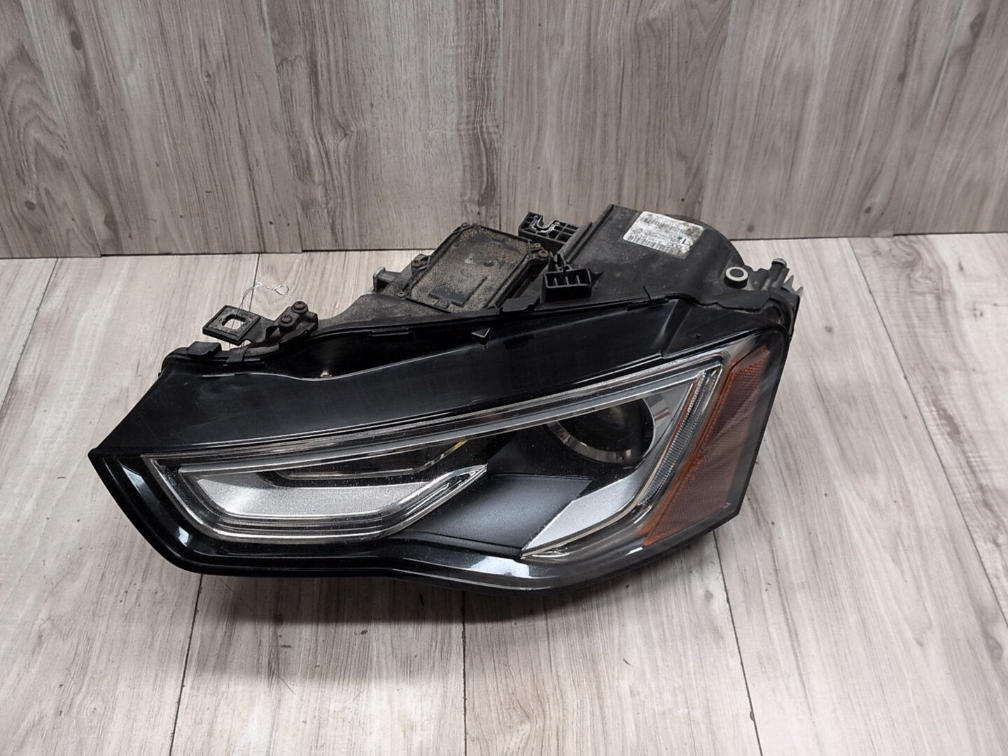 2013-2017 Audi A5 S5 RS5 OEM Left Headlight Xenon HID Adaptive 8T0941031E (TL)