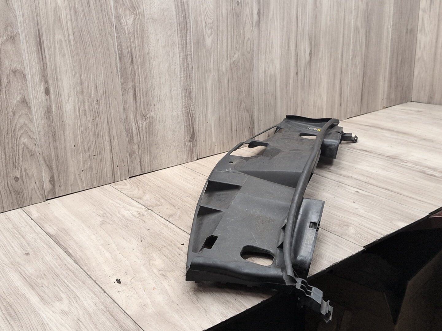OEM Mercedes-Benz E550 W212 Front Upper Engine Bay Radiator Support Brace Cover