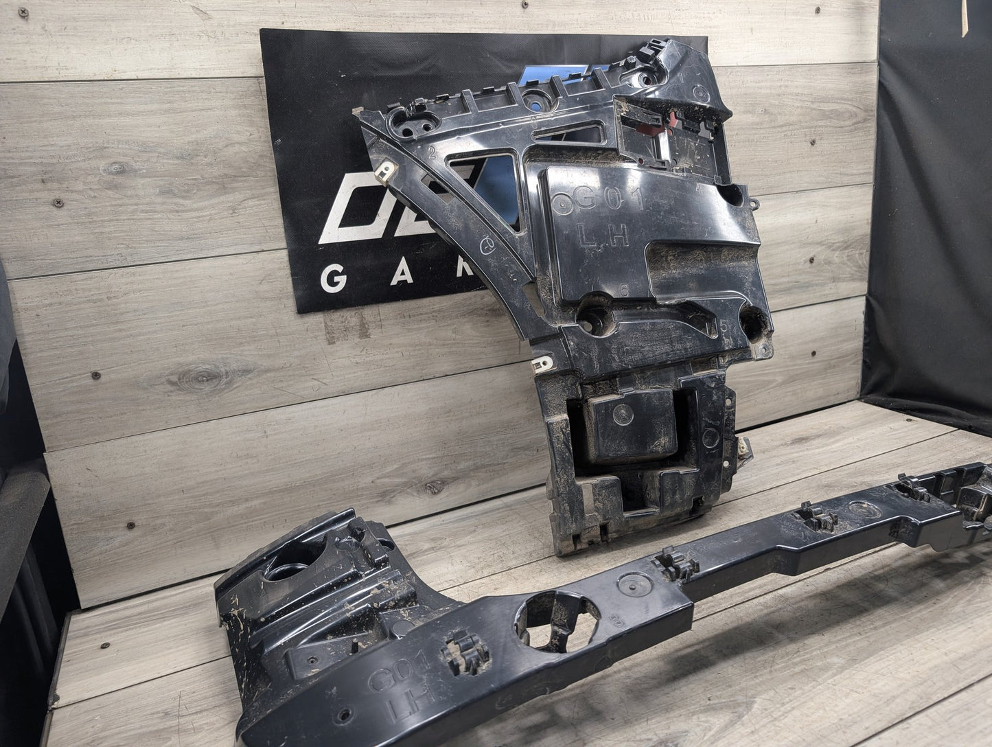 2018 - 2024 BMW X3 G01 Rear Left Driver Bumper Support Brackets SET 7400665 B46B20O1