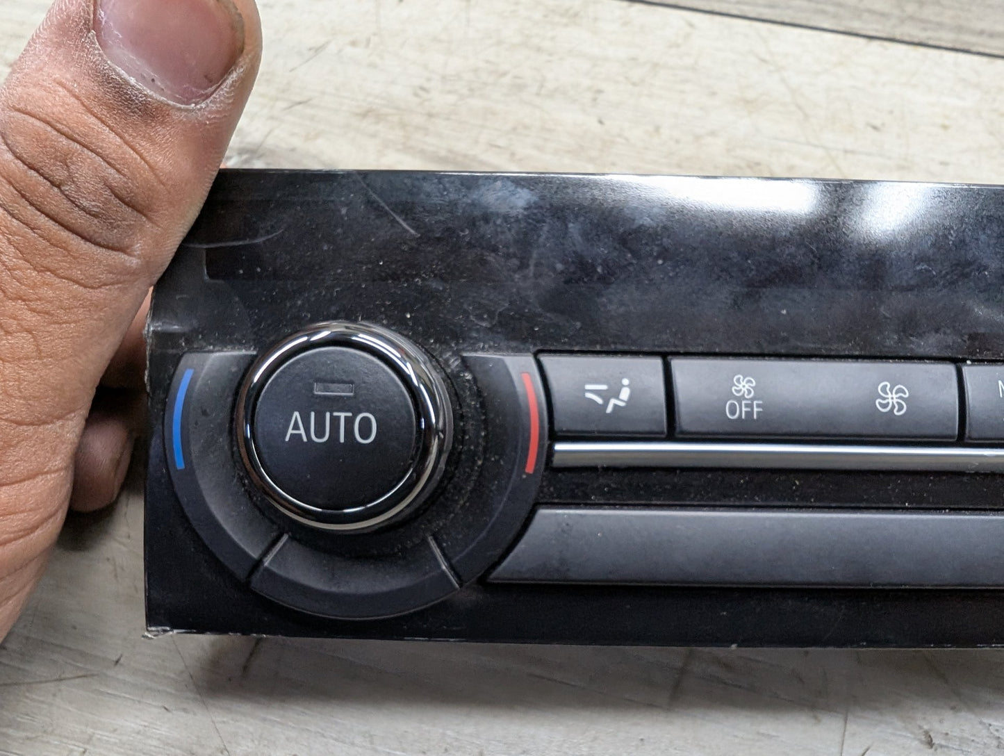 2014 - 2018 BMW X5 F15 Rear AC Heater Climate Control Switch 9332030 N63B44O1