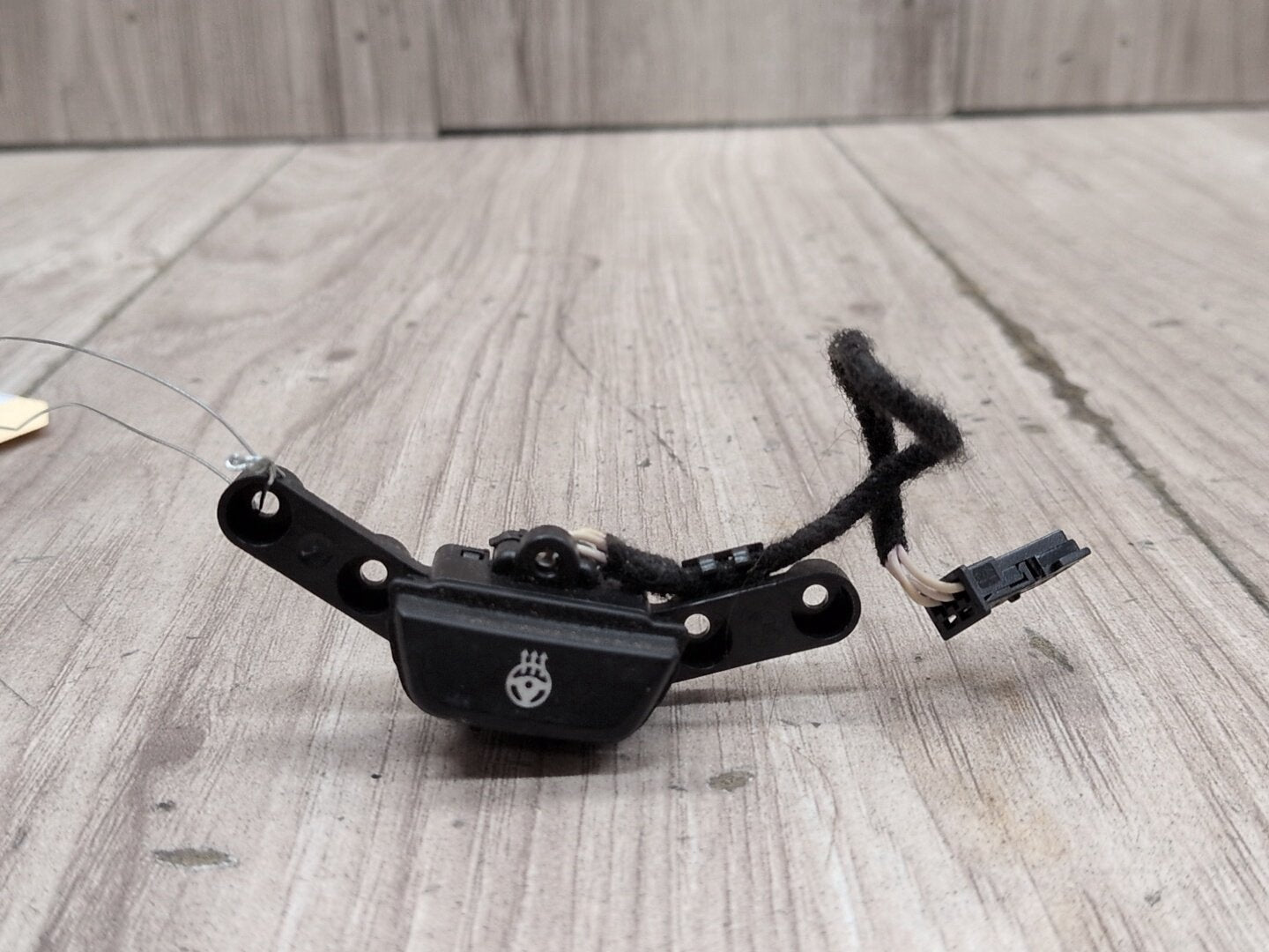 OEM BMW F44 G01 G05 G12 G20 G22 G26 G30 G42 Steering Wheel Heater Button Switch