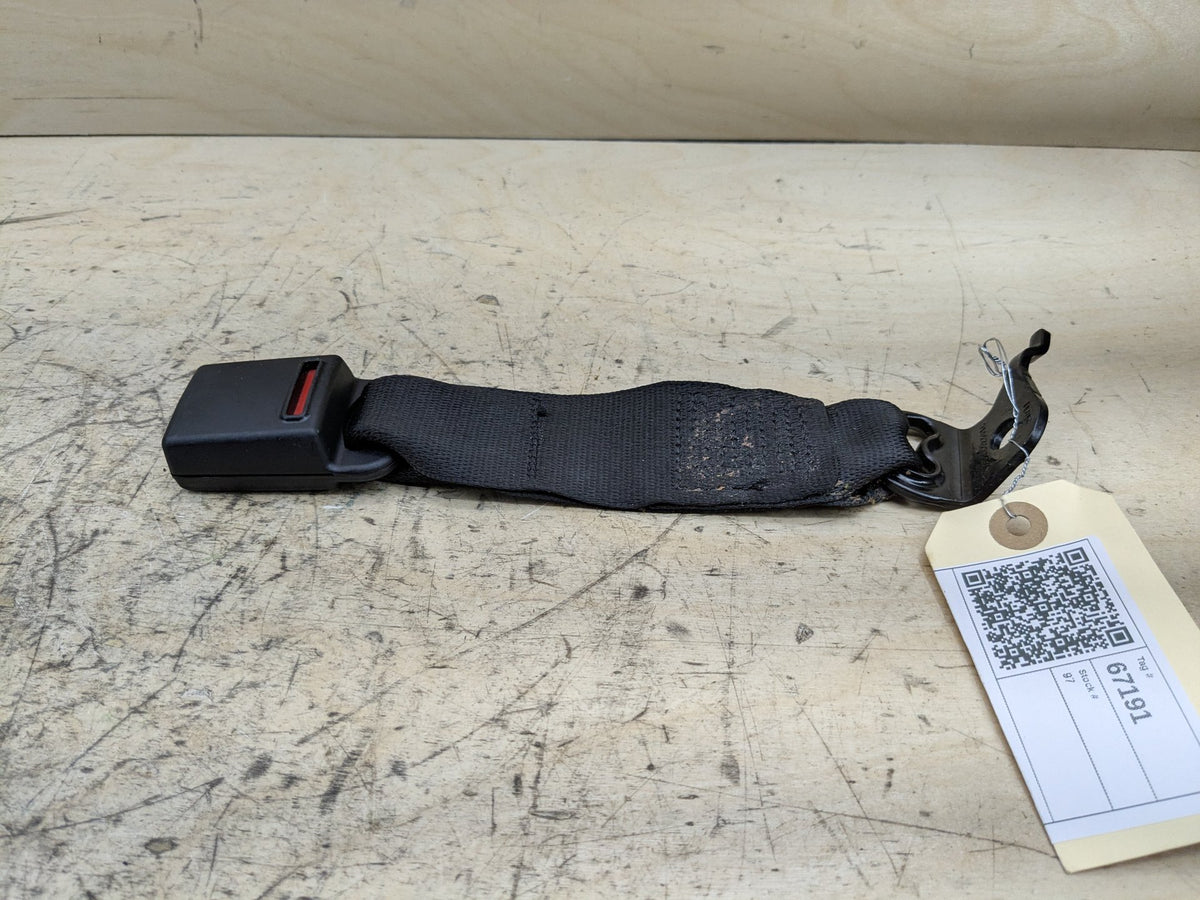 17-23 OEM BMW G30 530 F90 M5 Sedan Rear Left 2nd Row Center Seat Belt Buckle