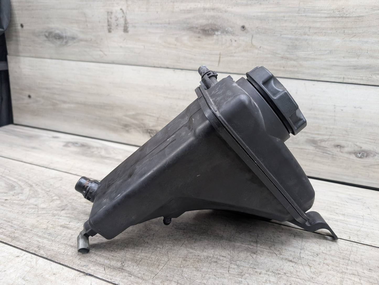 2007-2013 BMW 328i E93 Coolant Expansion Tank Reservoir 7567462