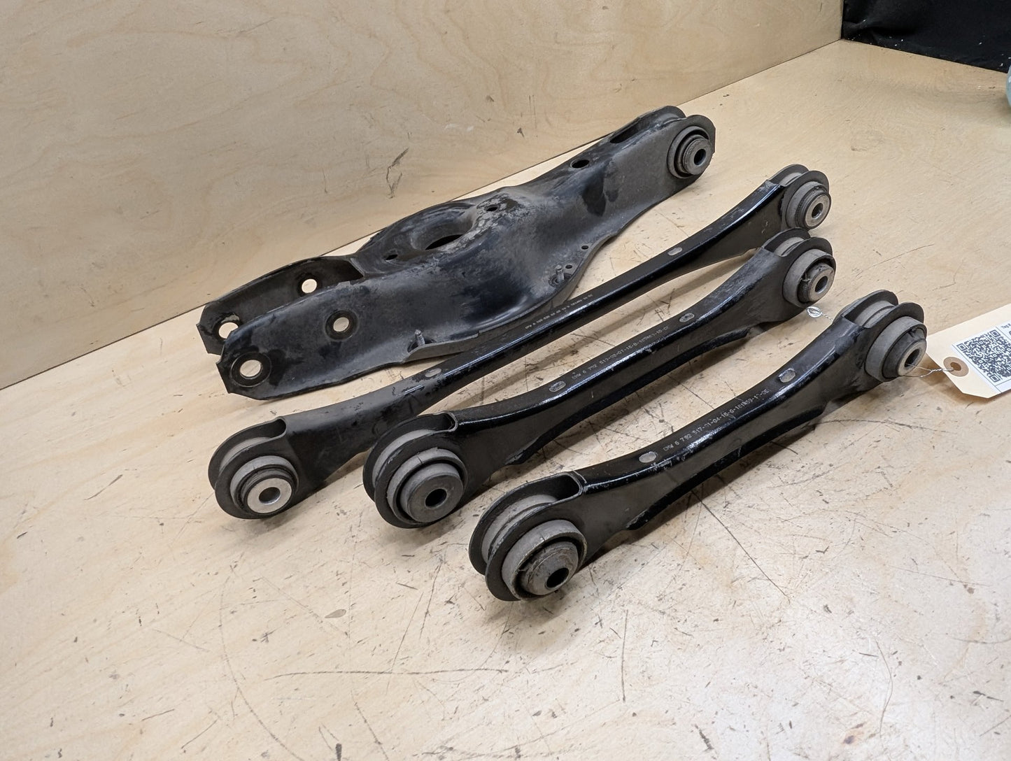 2012-2018 BMW 320i F30 Rear Right Passenger Control Arms SET 6792540