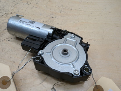2019-2026 BMW M340i G20 Sunroof Sun Roof Glass Motor 7424804 OEM