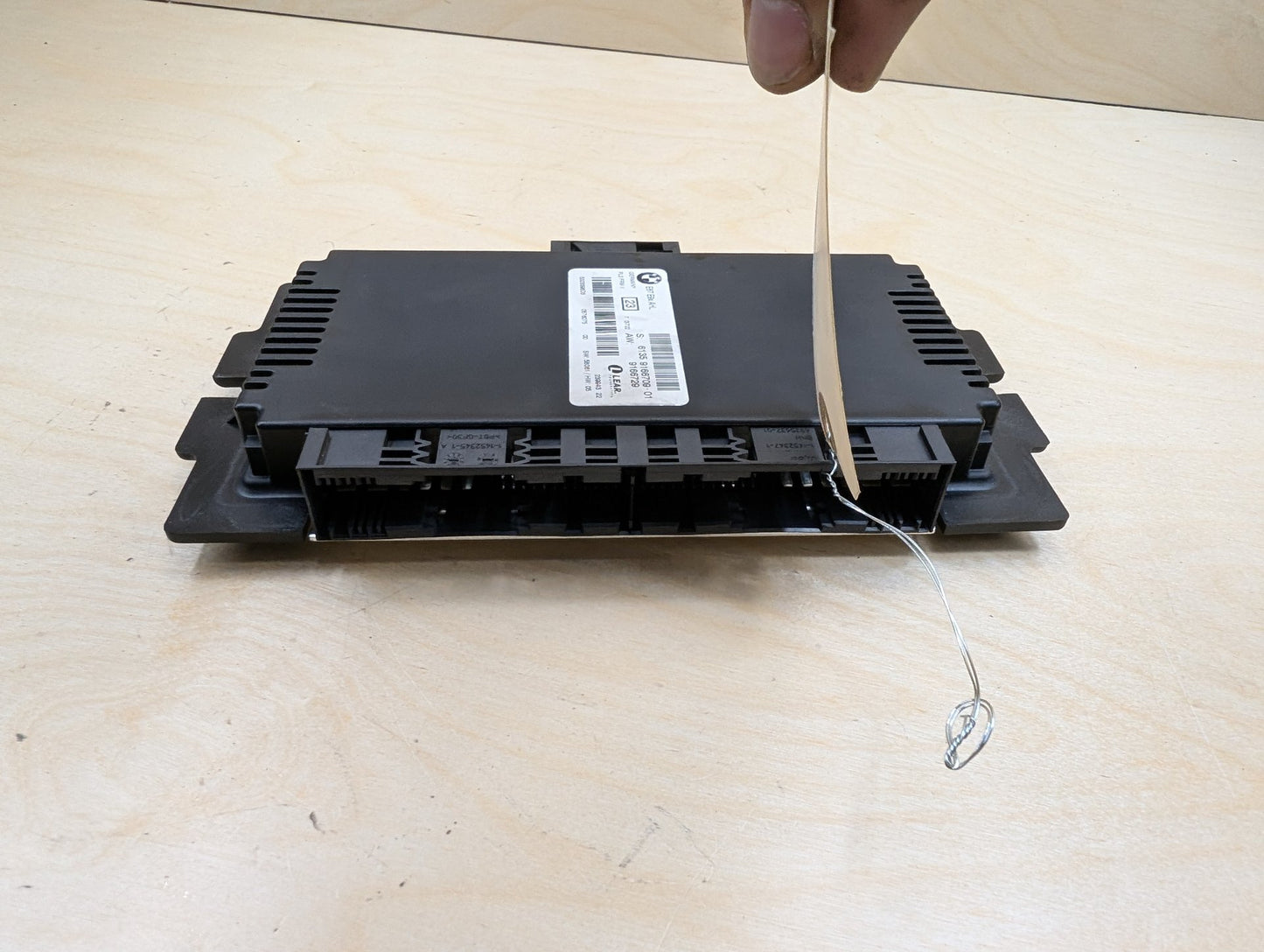 06-10 OEM BMW E90 E92 M3 328 335 AHL FRM II 2 Footwell Light Control Module