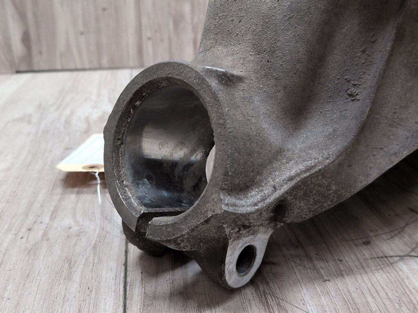2018-2020 BMW X3 G01 Front Right Passenger Spindle Knuckle w/ Bearing 6882598