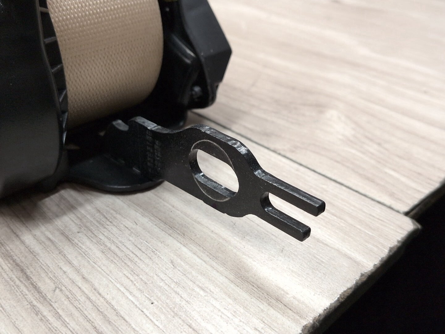 2019-2026 BMW 330i G20 Rear Left or Right Seatbelt Seat Belt Retractor 7496265