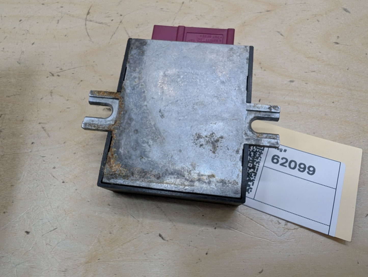 OEM BMW F10 F12 F15 F22 F30 F32 F36 Helbako Fuel Pump Relay Control Module EKPM3