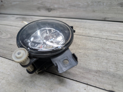 2007-2013 BMW X5 E70 Front Left Driver Bumper Fog Lamp Light 7237433