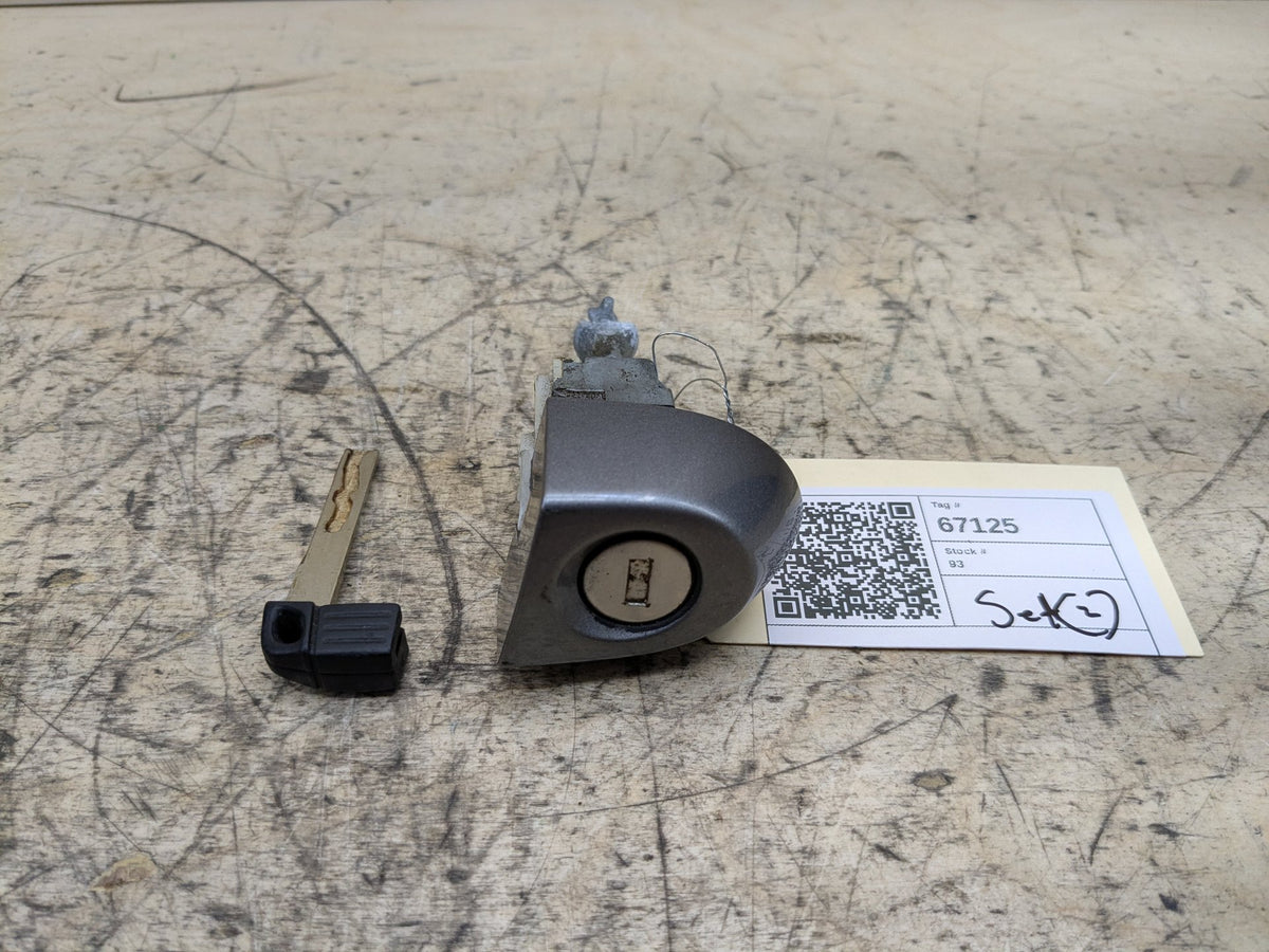 07-13 OEM BMW E92 E93 335 Driver Door Lock Cylinder Mechanism Gray A52