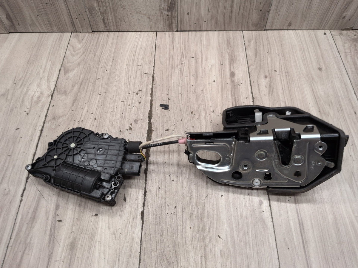 2011-2016 BMW M5 F10 Rear Right Passenger Door Latch Lock Actuator 7154516 OEM