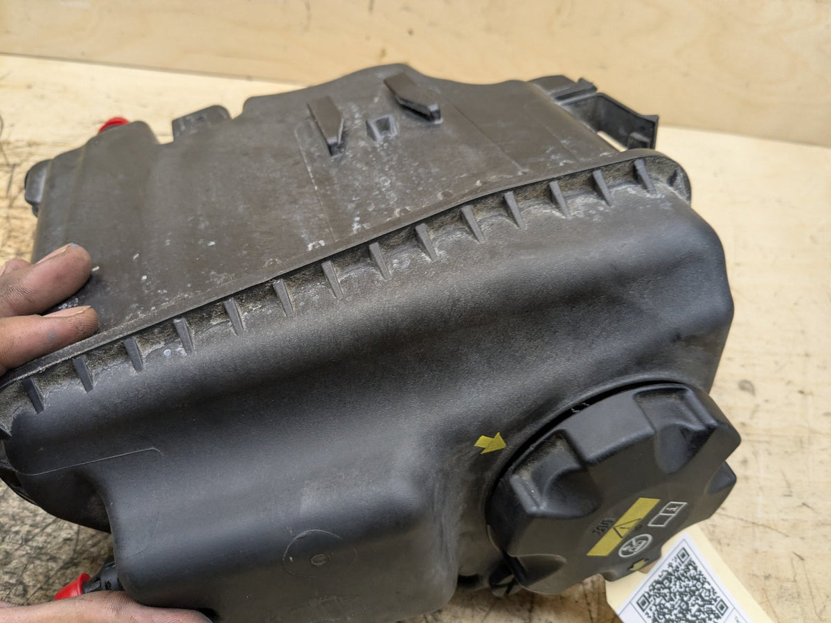 OEM BMW G05 G07 G11 G12 G30 M550 750 Engine N63 Coolant Expansion Tank Reservoir