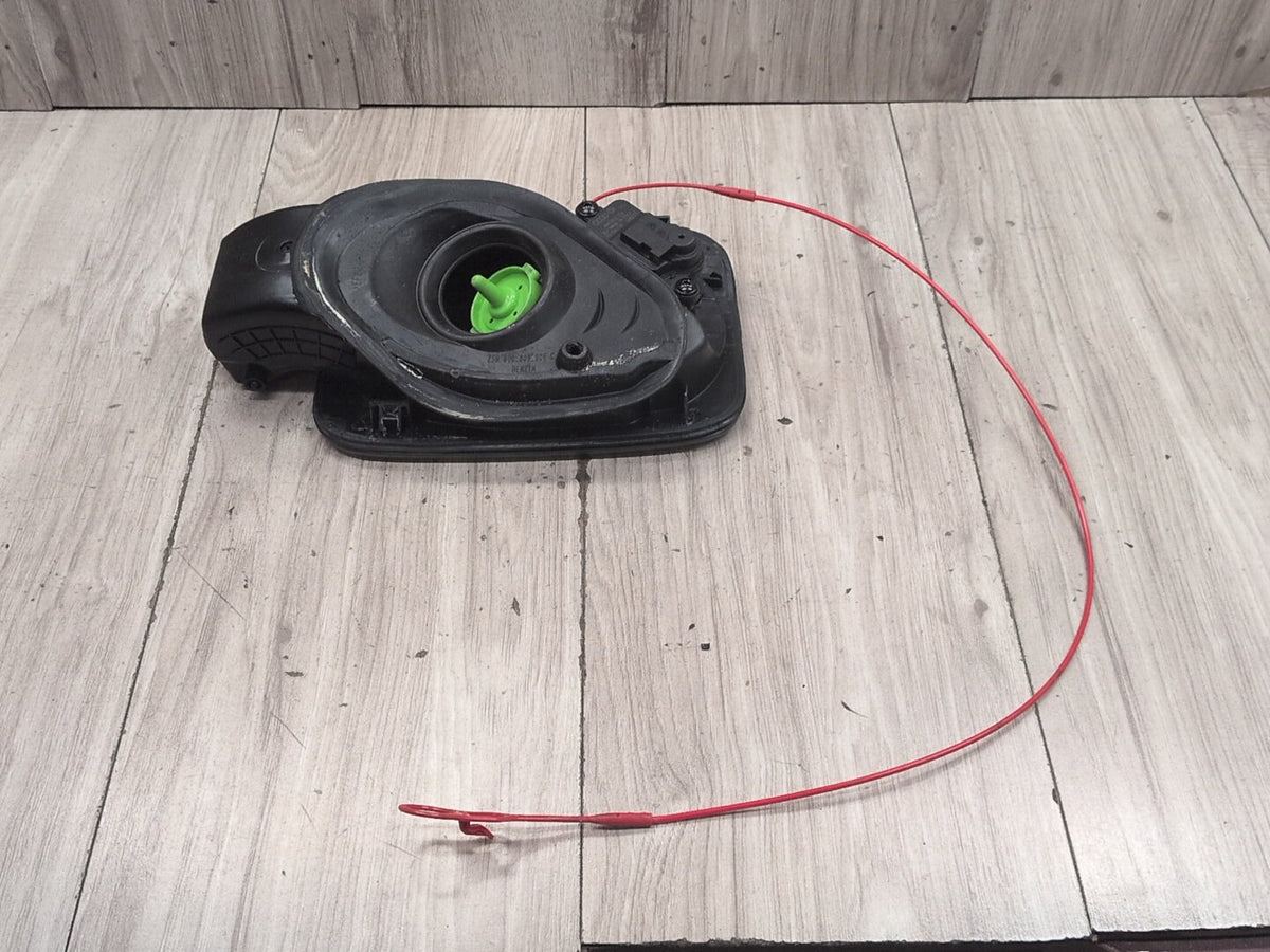 2015-2018 Audi Q3 8U Fuel Gas Tank Filler Cap 8J0010508Q OEM