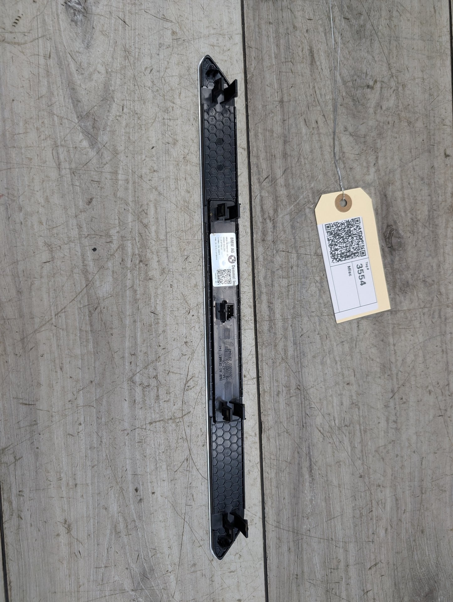 2019-2026 BMW X5 G05 Front Left or Right Scuff Plate Door Sill 7442142