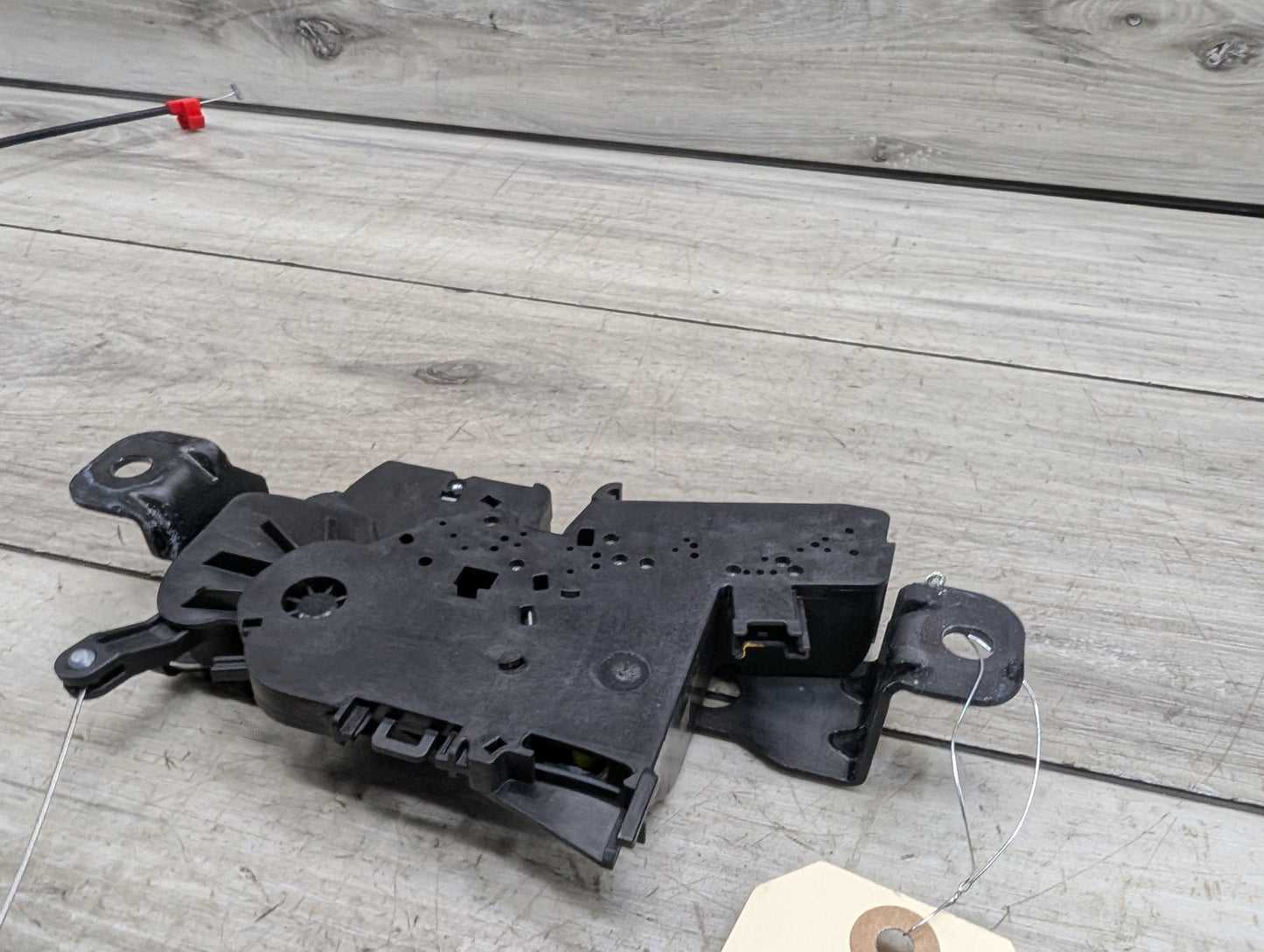 OEM BMW F44 F90 G20 G22 G26 G30 G42 G80 G82 Trunk Lid Latch Lock Opener Actuator