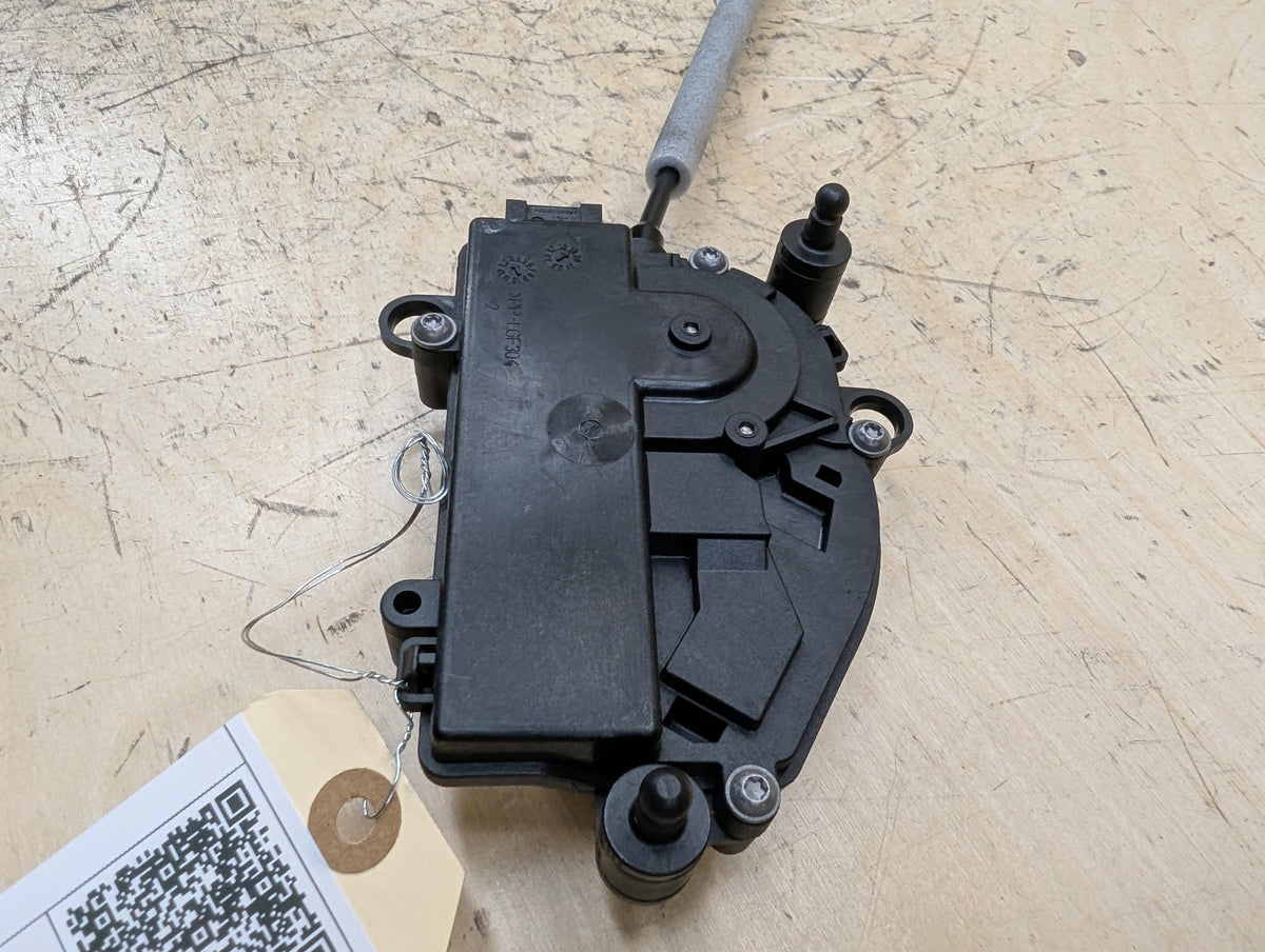 2019-2026 BMW X5 G05 Liftgate Trunk Lid Liftgate Lock Latch Actuator 9482991 OEM