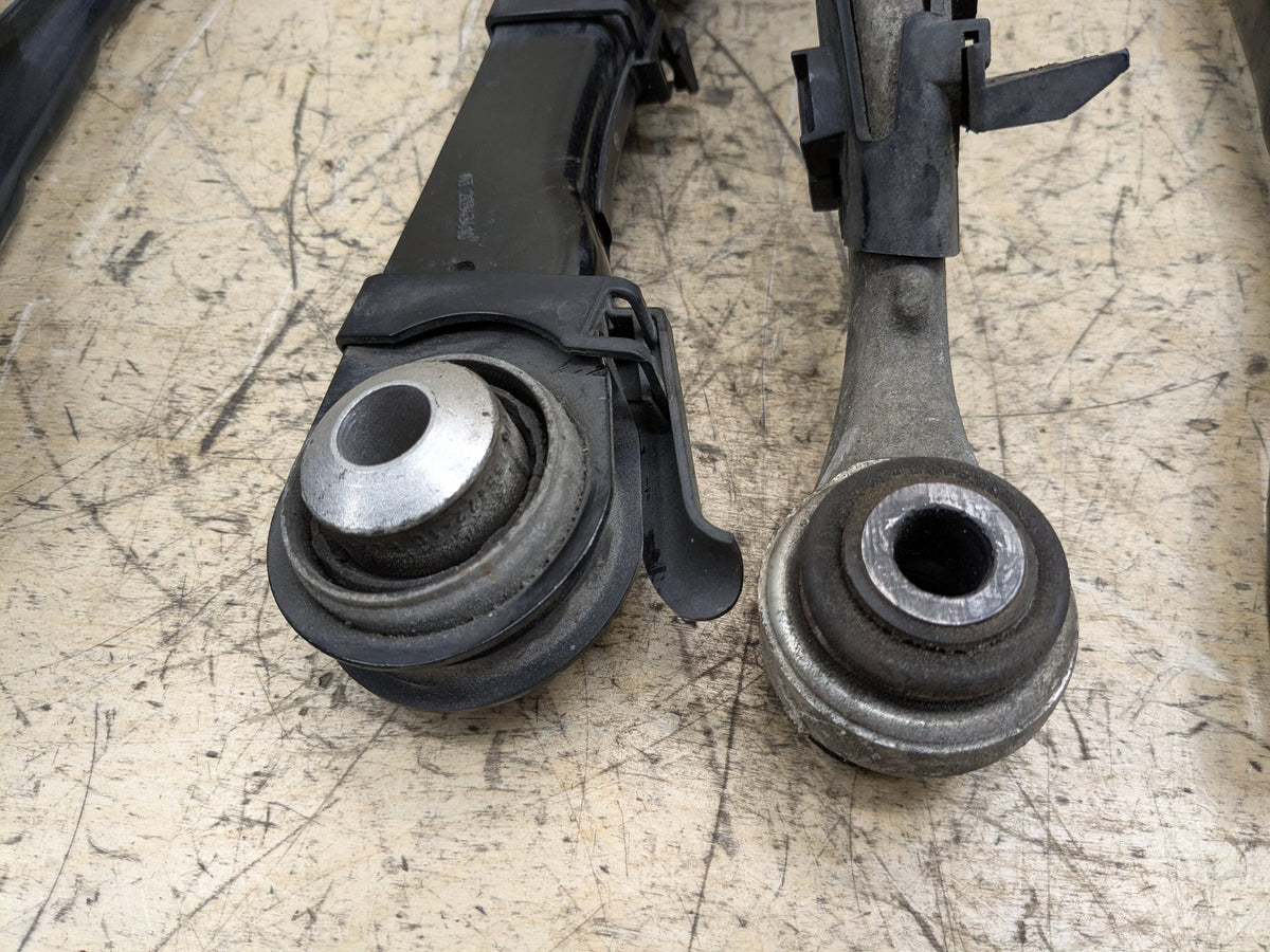 2016-2019 BMW 740i G12 Rear Left Driver Control Arms SET 6861125