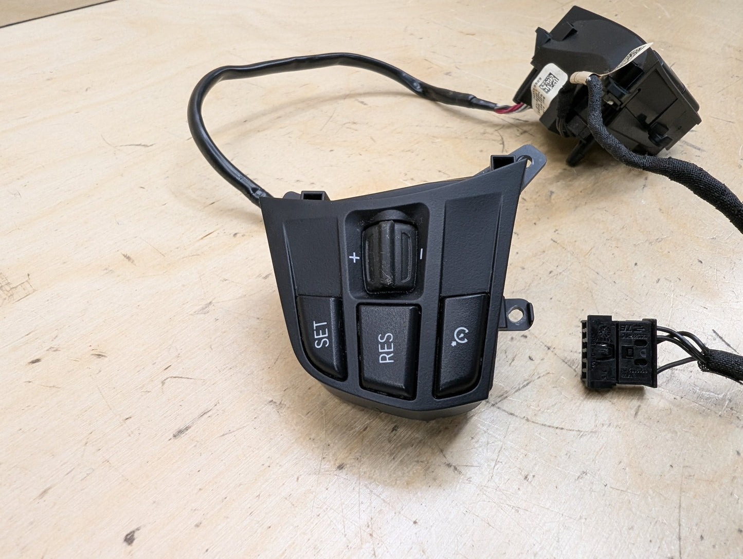 OEM BMW F22 F23 F30 F33 F32 F36 Steering Wheel Multifunction Switch Button