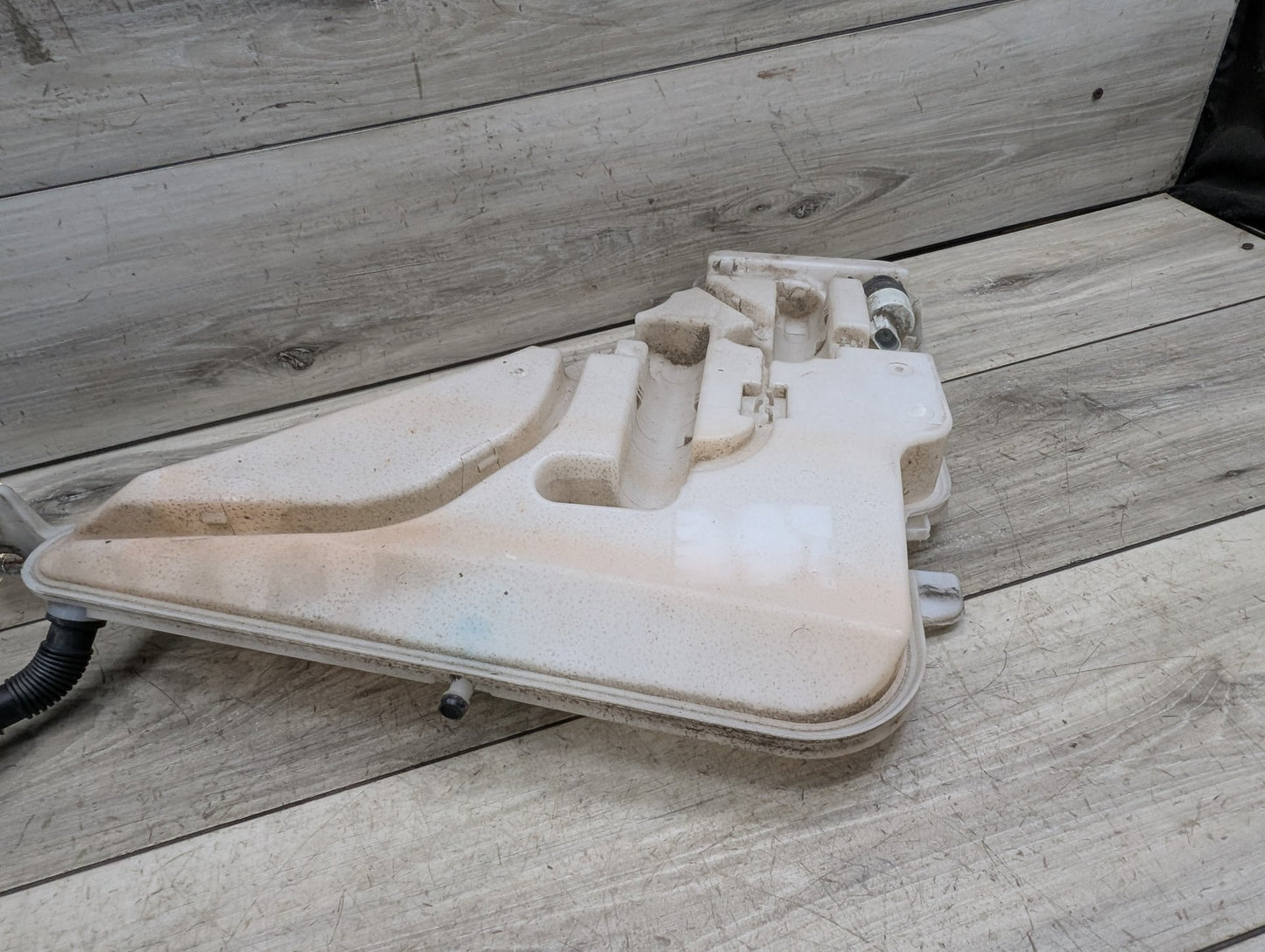 2012-2018 BMW 340i F30 Windshield Reservoir Tank Assembly 7241672