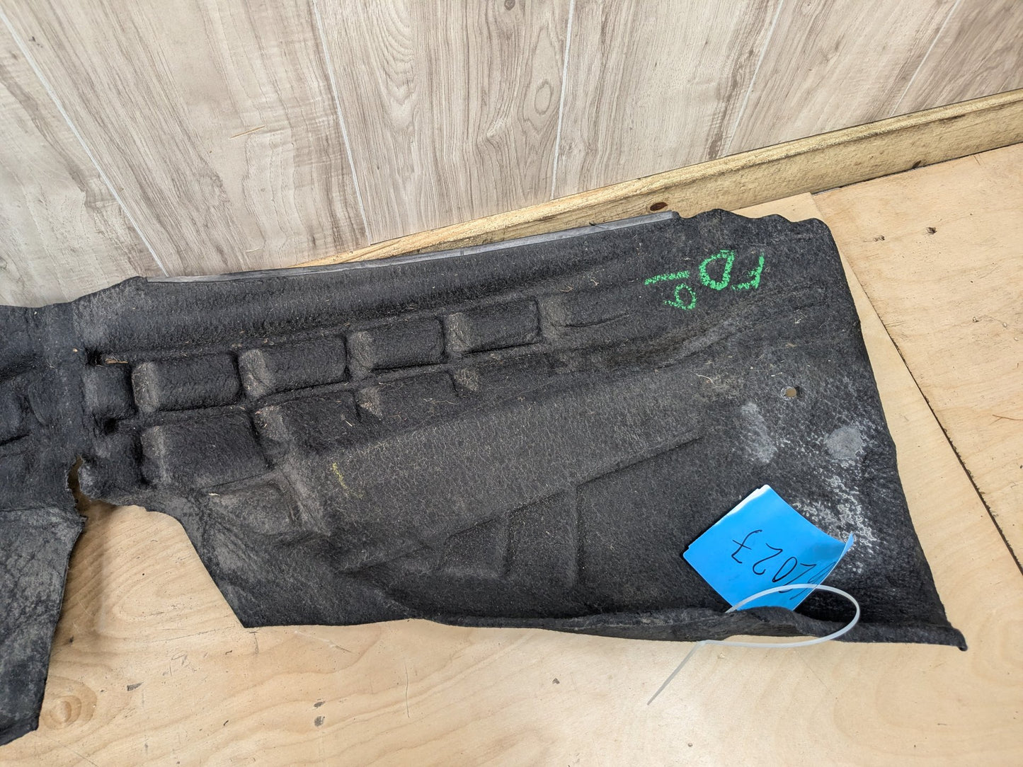 2015-2018 Audi Q3 8U Front Left Driver Wheel Fender Liner Splash Guard 8U0853887
