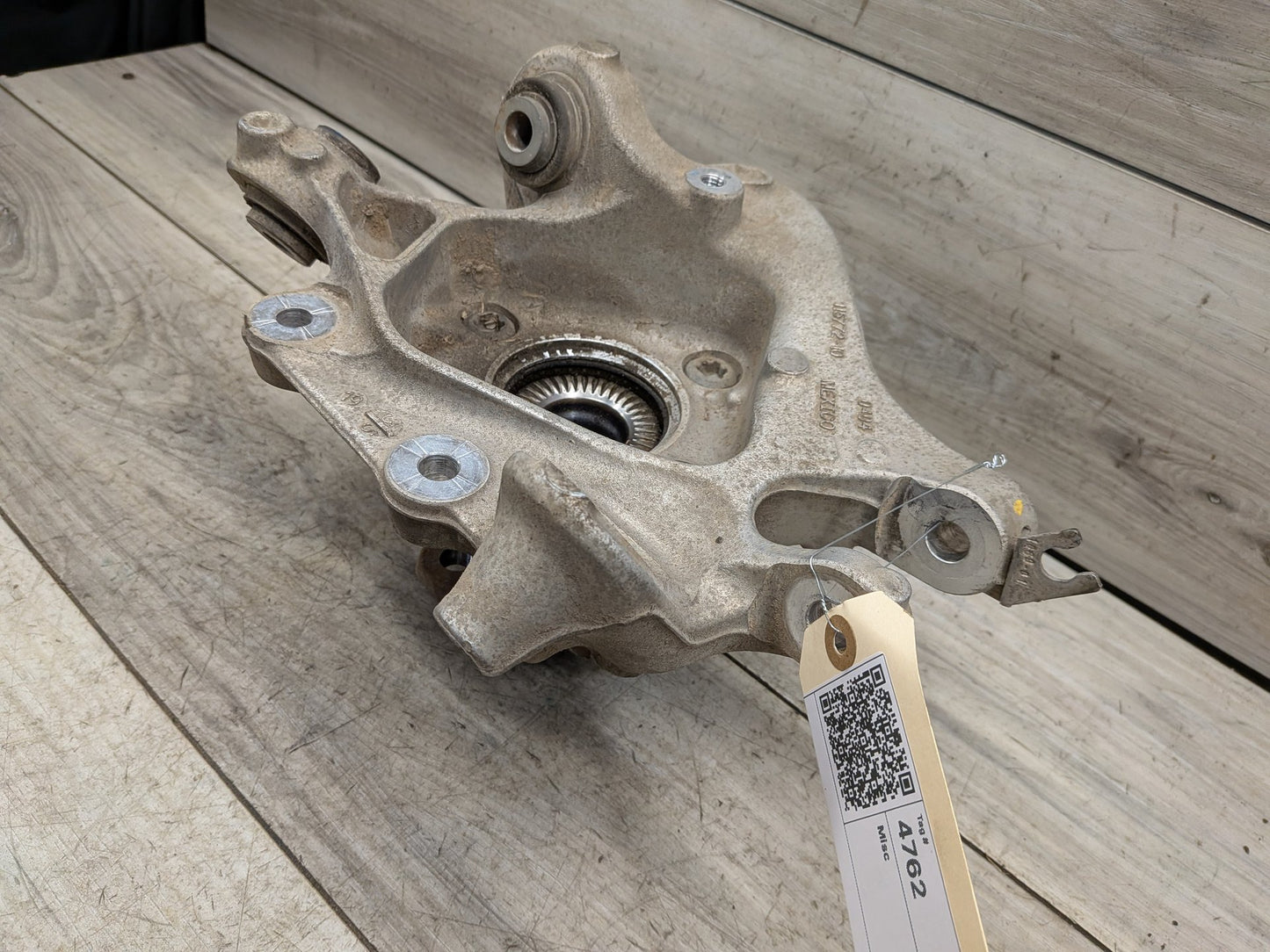 OEM BMW G01 X3 30i 30iX M40iX REAR Left Driver Knuckle Wheel Hub Spindle Bearing