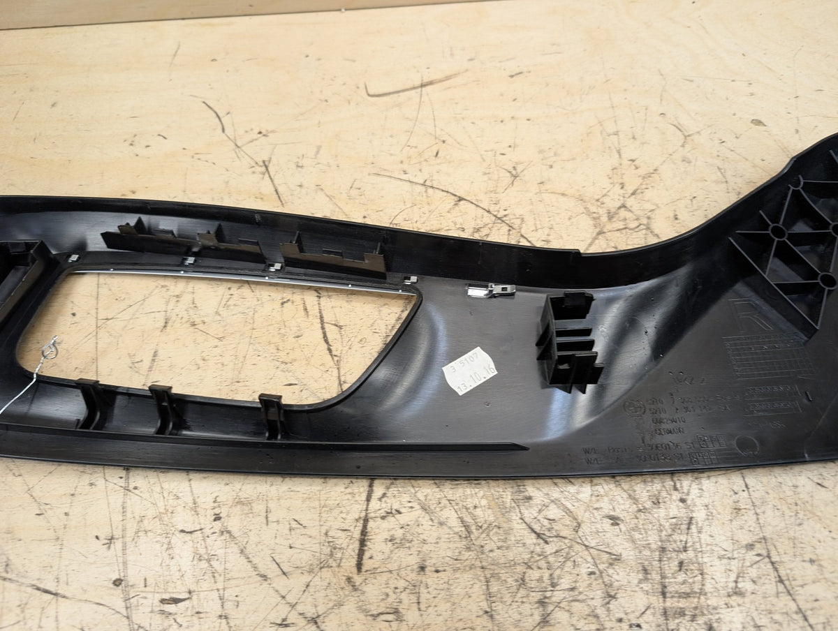 2016-2019 BMW 740i G12 Front Right Passenger Seat Switch Trim Bezel 7368556