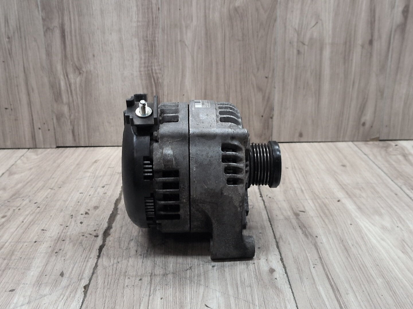 OEM BMW E84 F10 F22 F25 F30 F32 F36 N20 N26 Charging Alternator Generator 210A