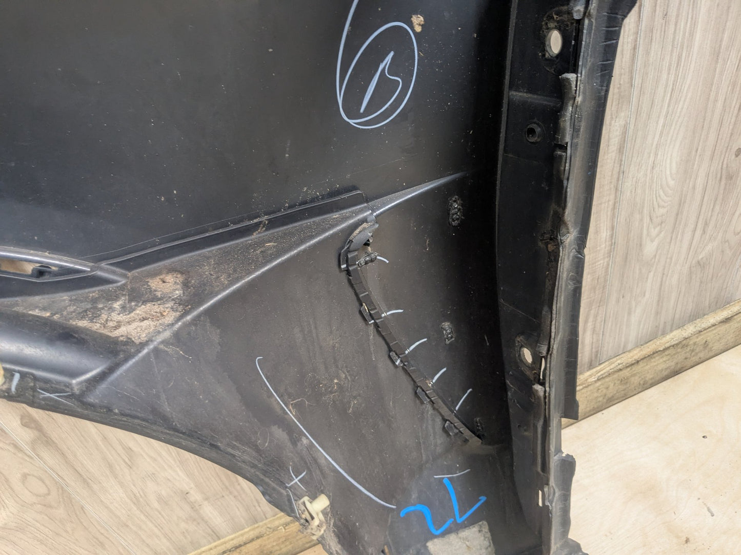 2015-2018 BMW X5 F85 Front Right Passenger Fender Panel Black 416