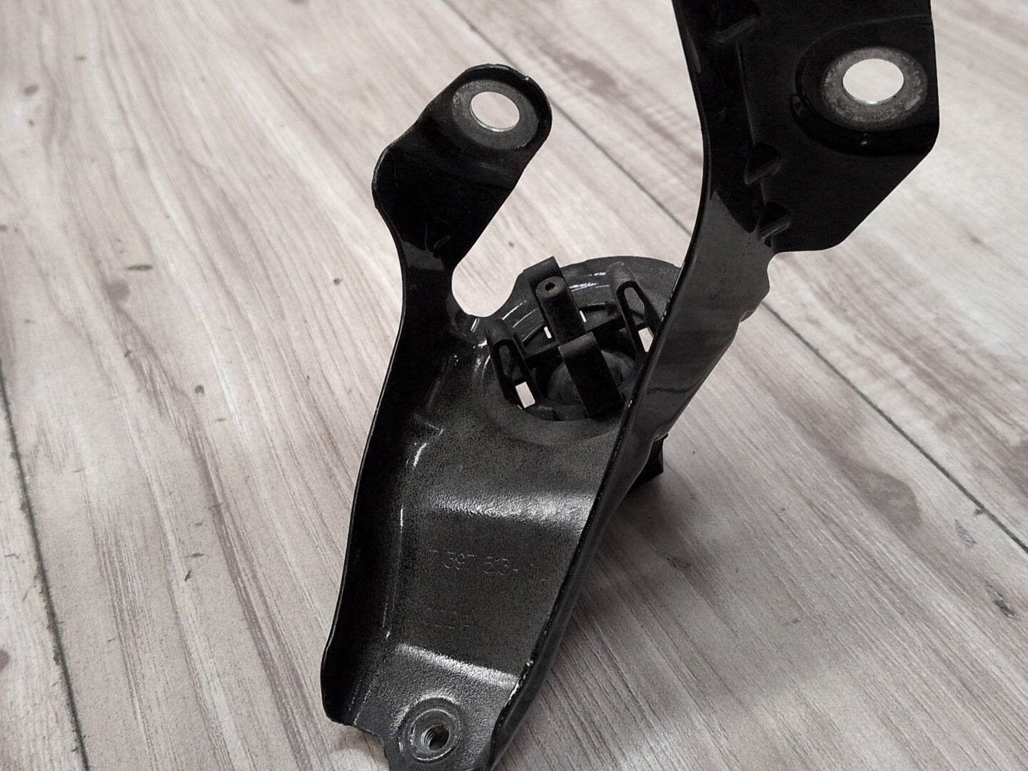 18-24 OEM BMW G01 G02 F97 F98 X3 X4 Left Driver Fender Wing Holder Bracket SET