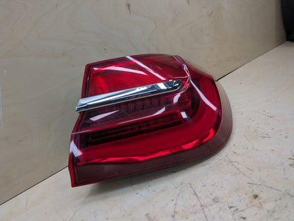 16-19 OEM BMW G11 G12 740 750 M760 B7 Rear Right Passenger Outer LED Tail Light
