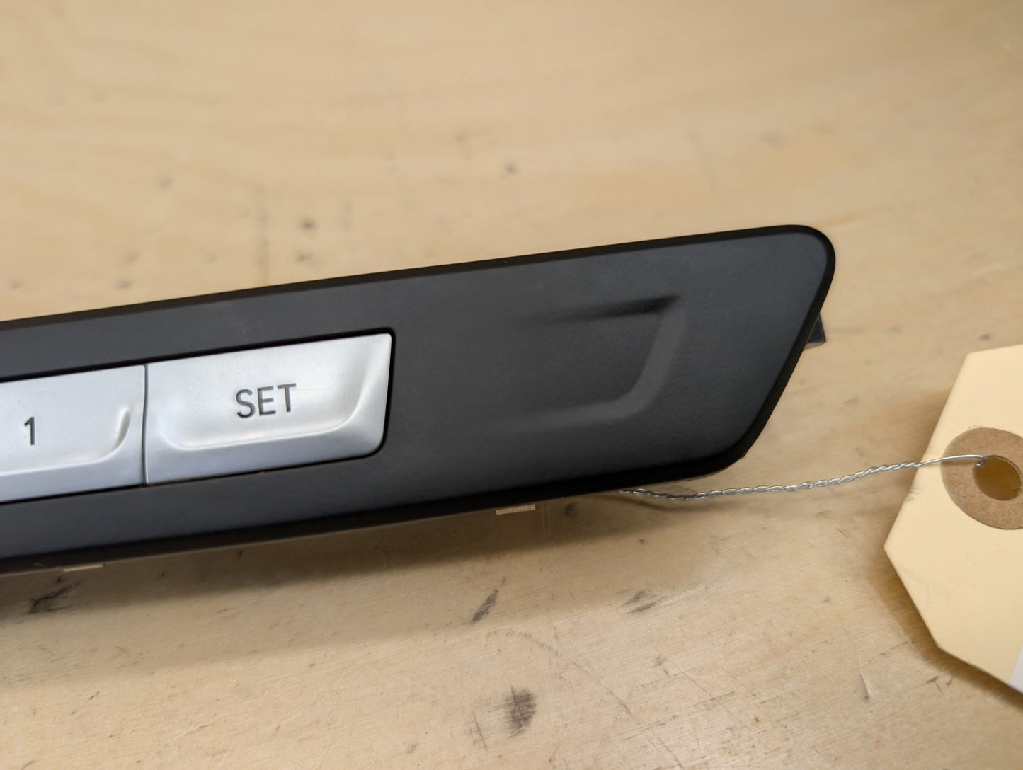 2016-2022 BMW 750i G12 Front Right Passenger Seat Memory Switch 9382801